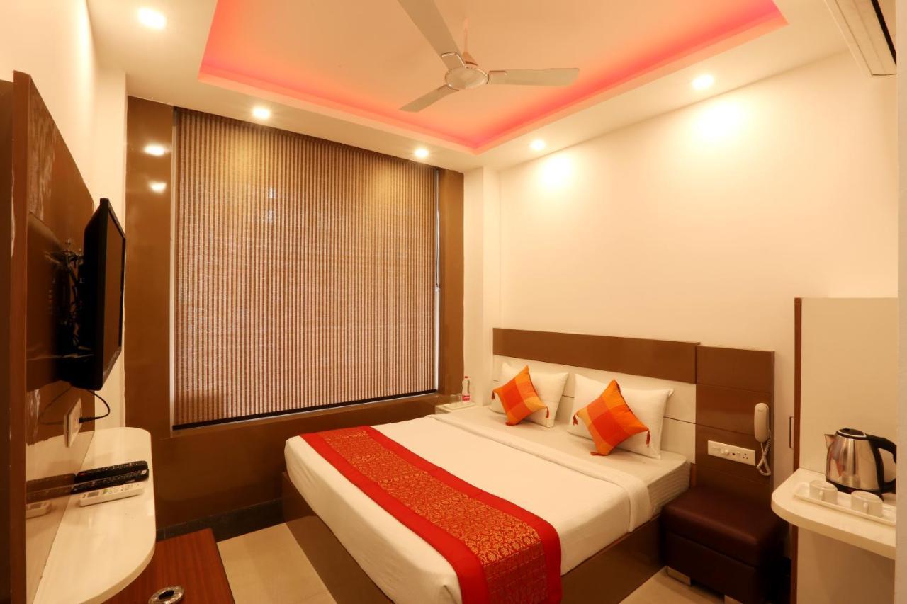 Hotel Ark Wood Nowe Delhi Zewnętrze zdjęcie