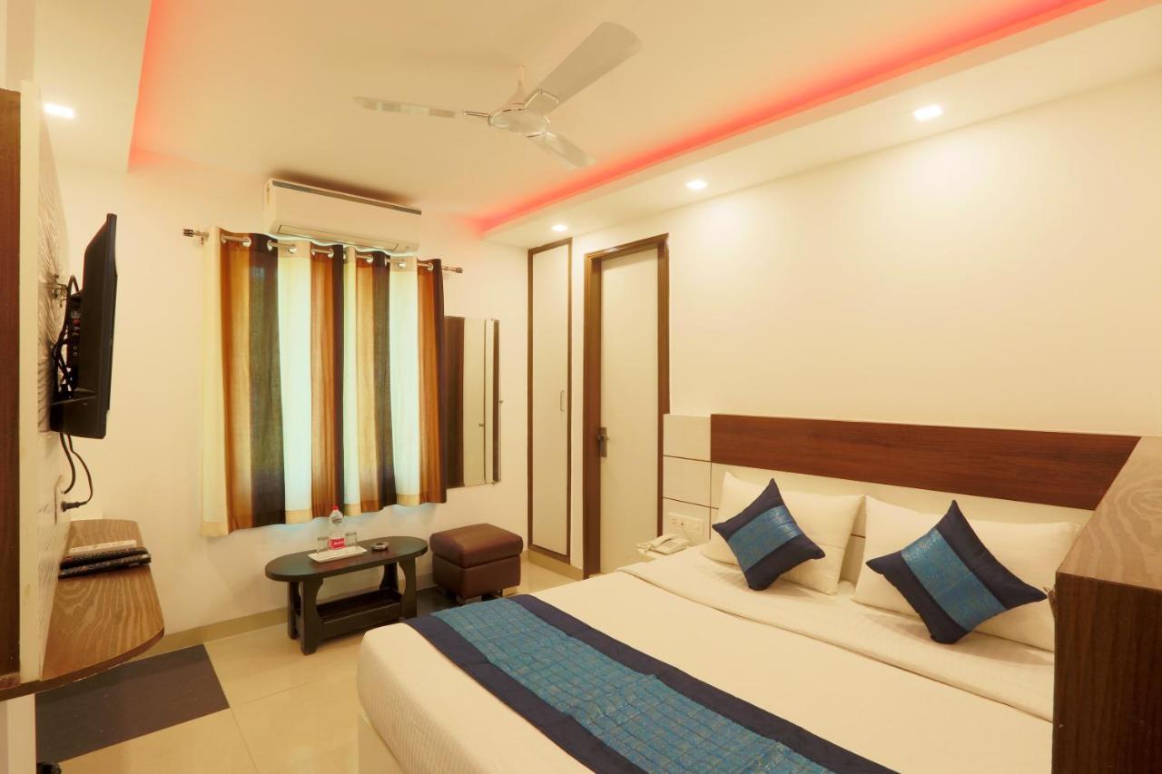 Hotel Ark Wood Nowe Delhi Zewnętrze zdjęcie