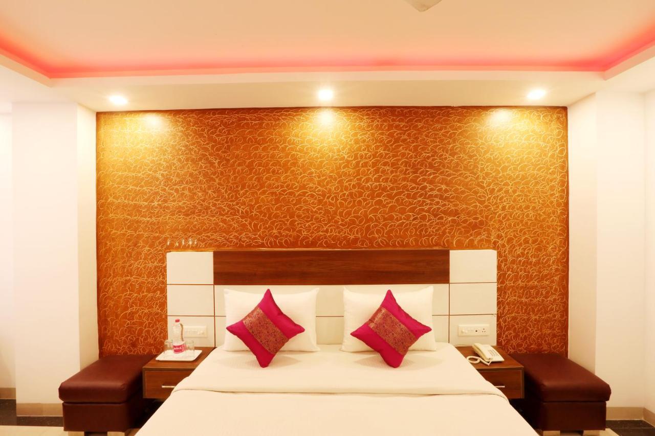 Hotel Ark Wood Nowe Delhi Zewnętrze zdjęcie