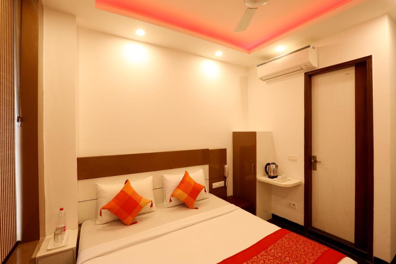 Hotel Ark Wood Nowe Delhi Zewnętrze zdjęcie