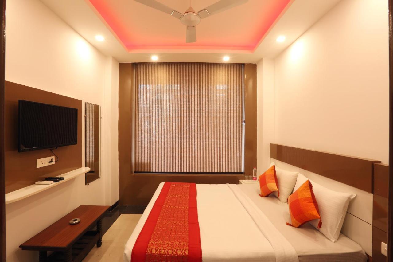 Hotel Ark Wood Nowe Delhi Zewnętrze zdjęcie